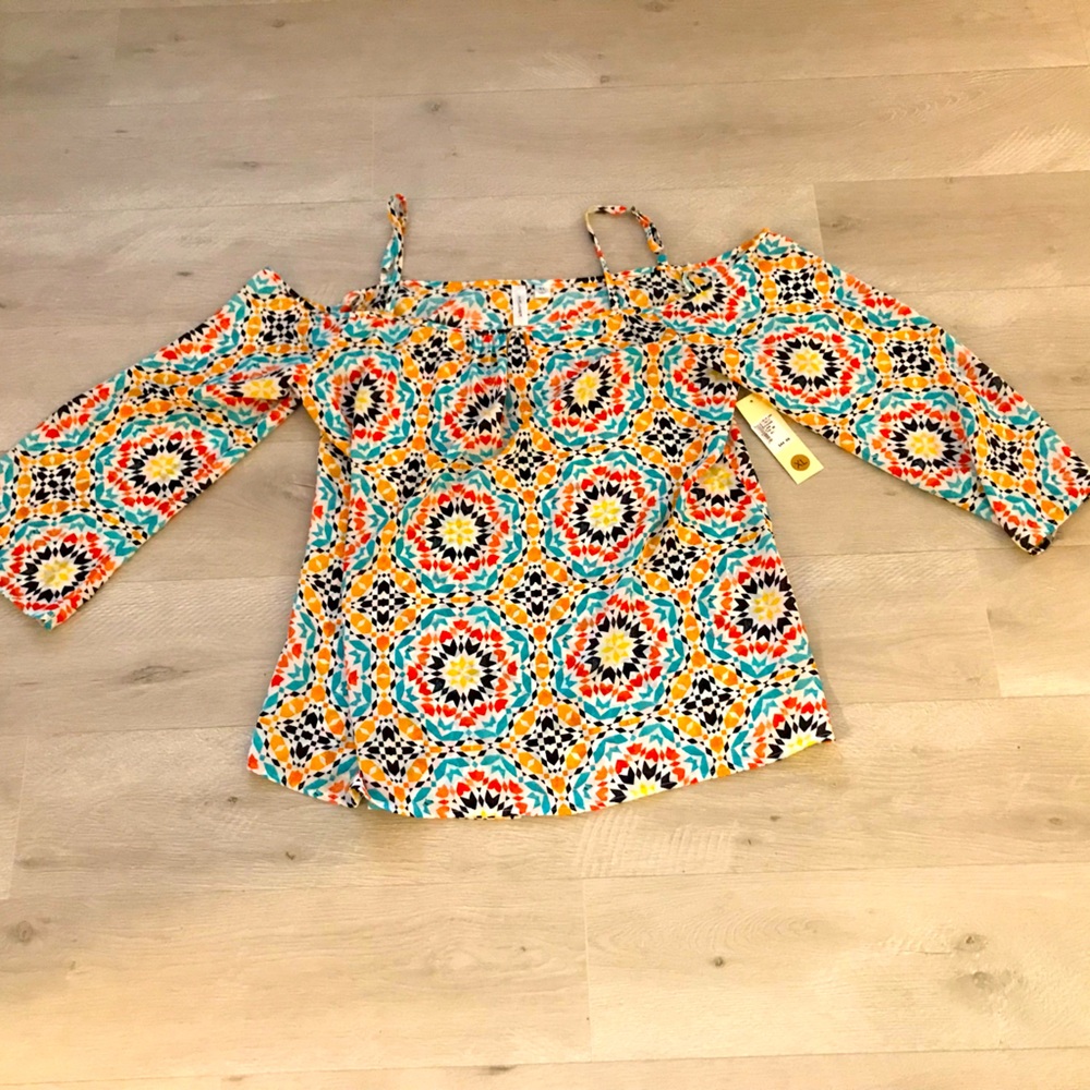 Summer off the shoulder top new with tags